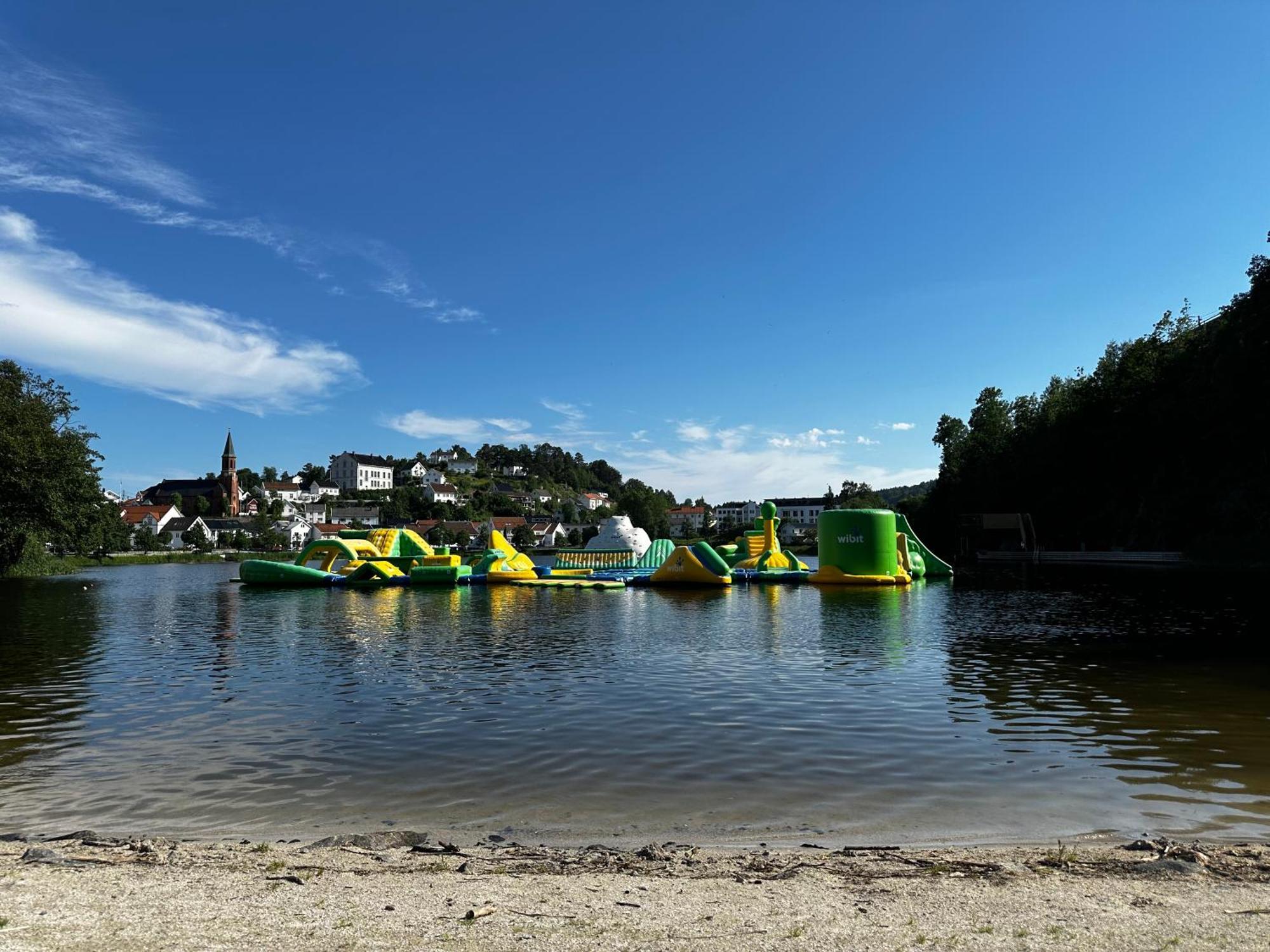 Familievennlig Apartment Tvedestrand Exteriör bild